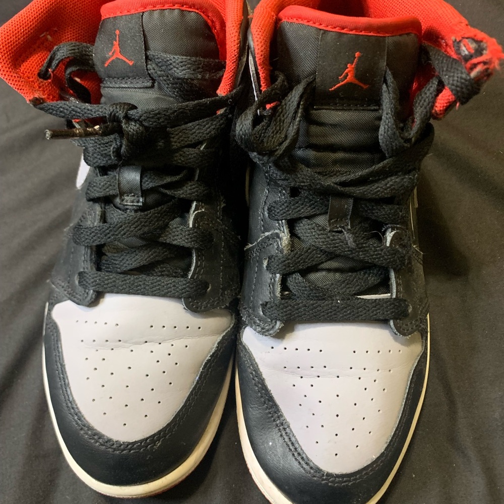 Nike Air Jordan 1 Mid Black Cement Grey Red